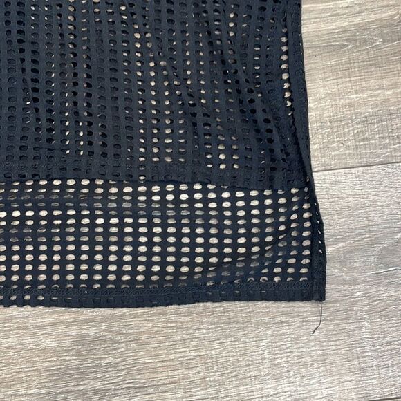 RD Style “Holed” 3/4 Sleeve Semi Hi-Low top - Picture 3 of 5